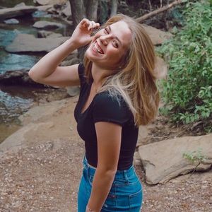 Meet your Posher, Brittany